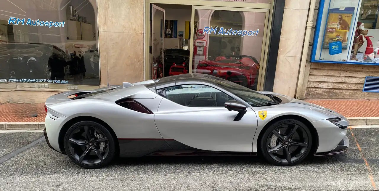 Ferrari SF90 Spider 