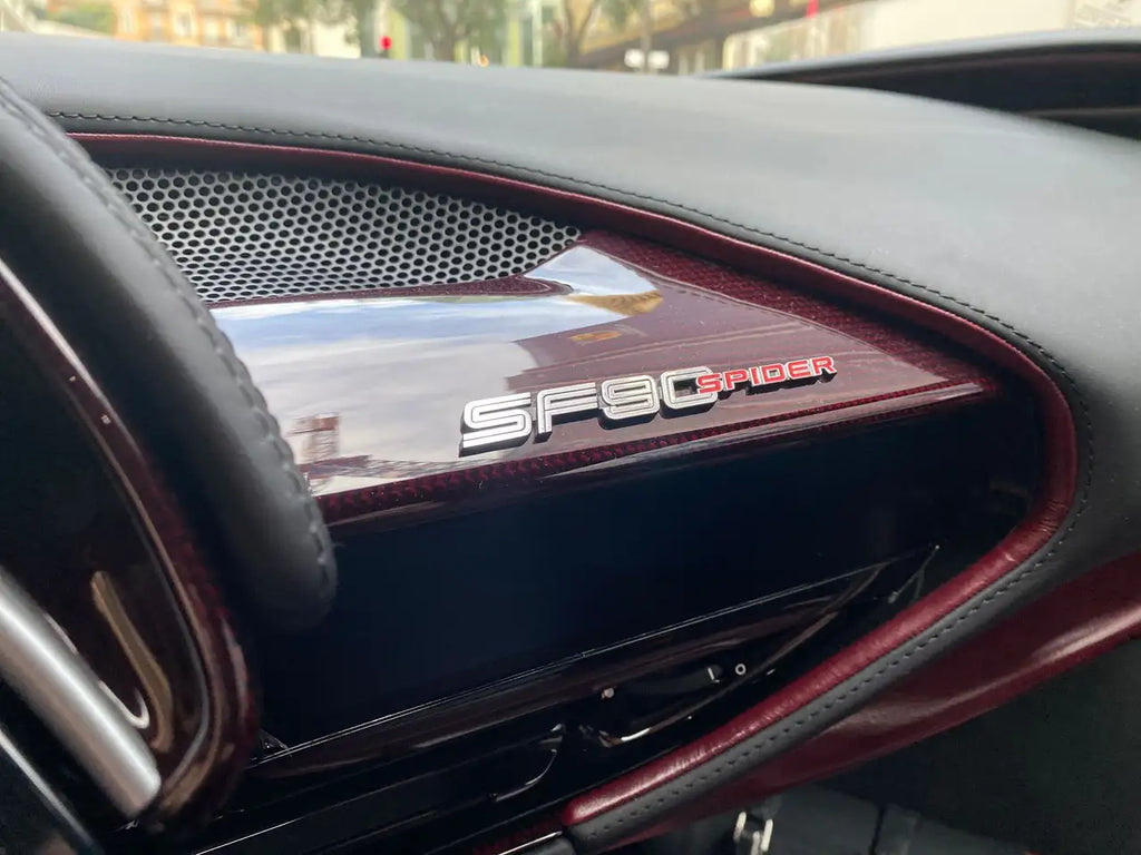 Ferrari SF90 Spider 