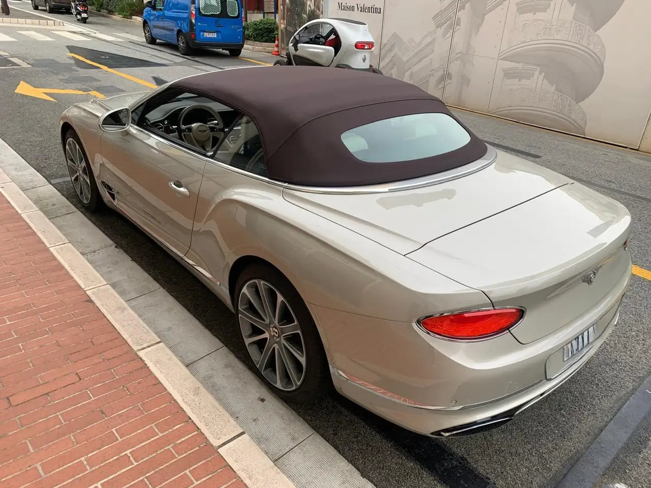 Bentley Continental GTC W12