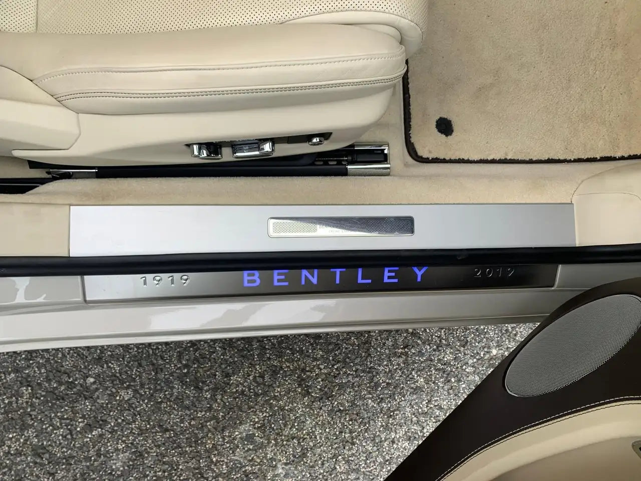 Bentley Continental GTC W12