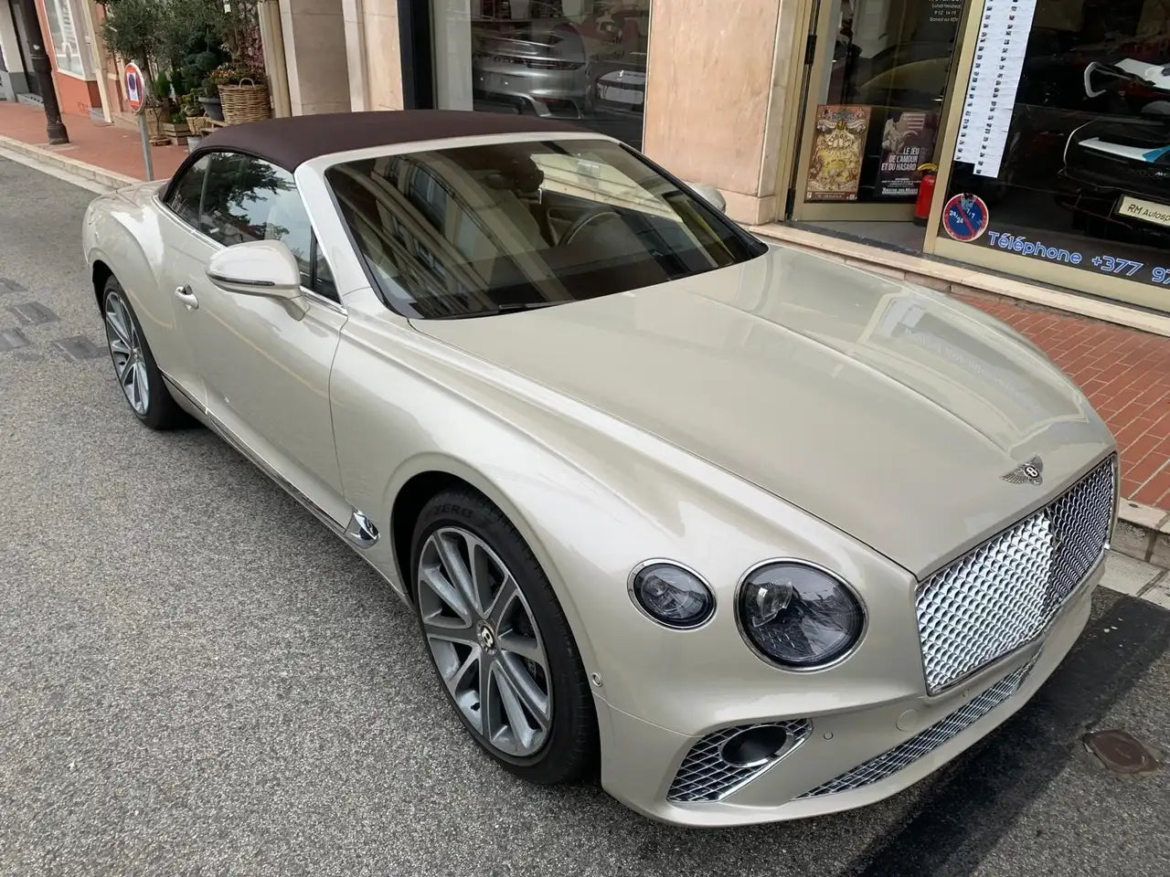 Bentley Continental GTC W12