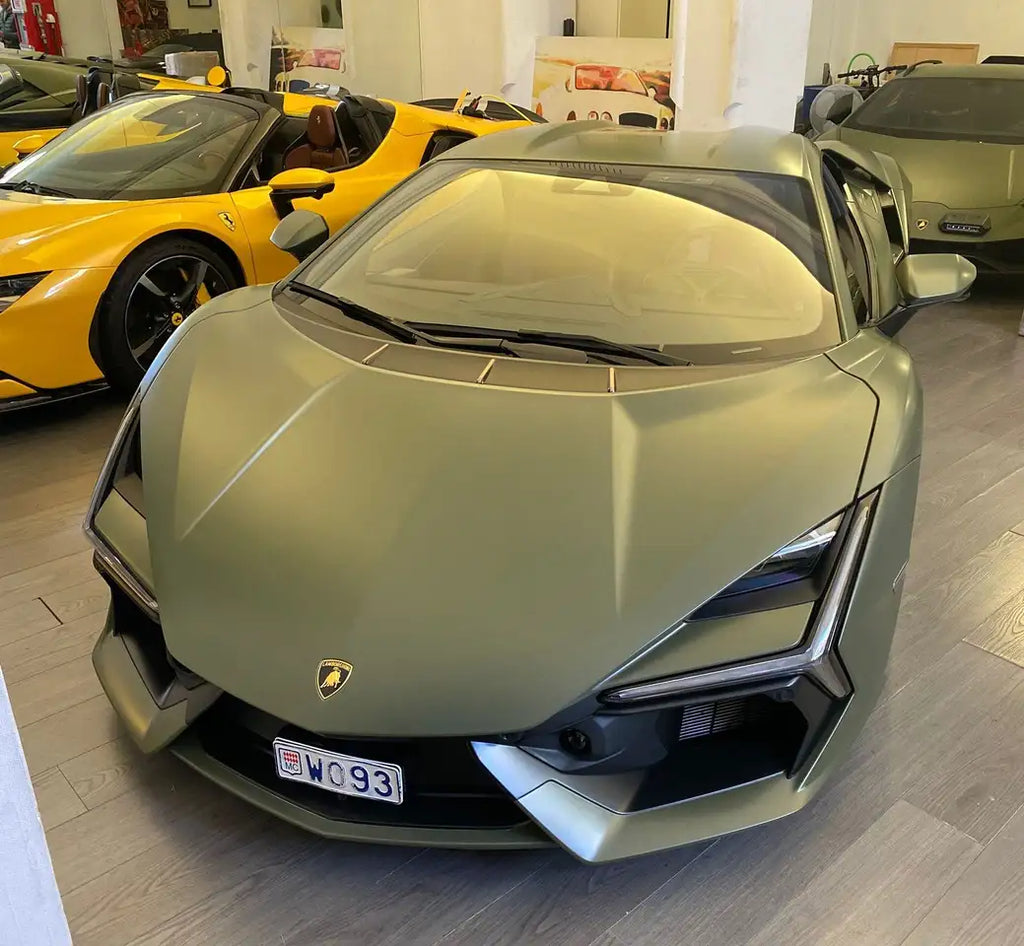 Lamborghini Revuelto – 2024
