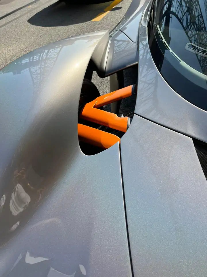 Aston Martin Valkyrie – 2024