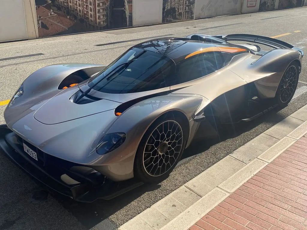 Aston Martin Valkyrie – 2024