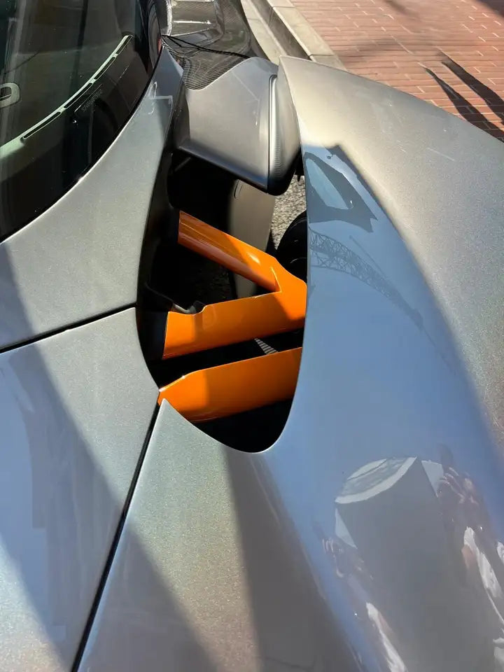 Aston Martin Valkyrie – 2024