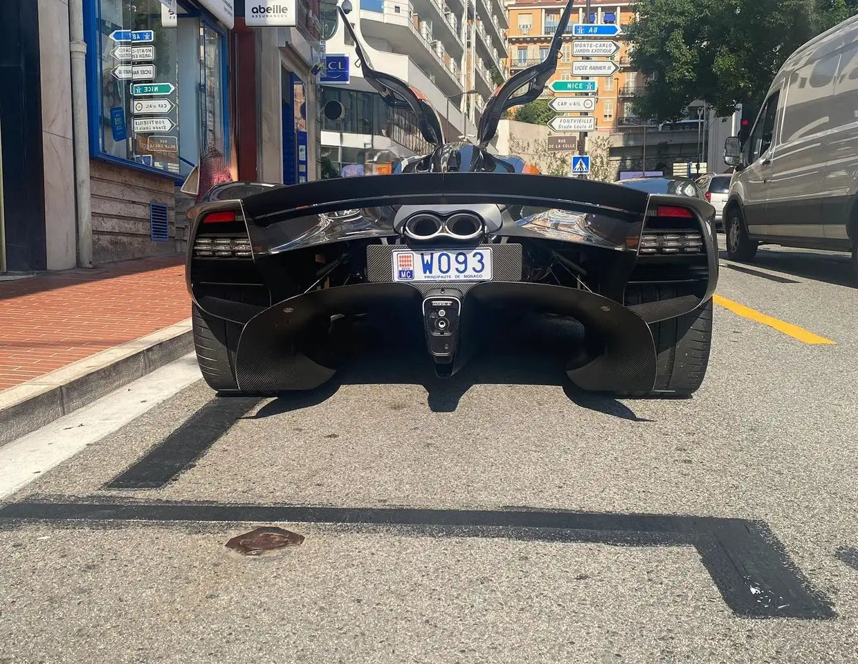 Aston Martin Valkyrie – 2024