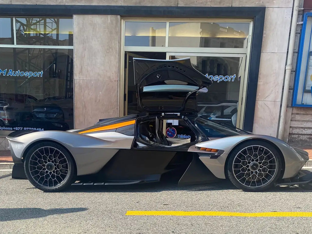 Aston Martin Valkyrie – 2024