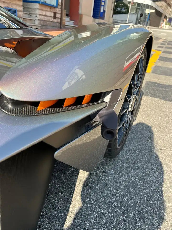 Aston Martin Valkyrie – 2024