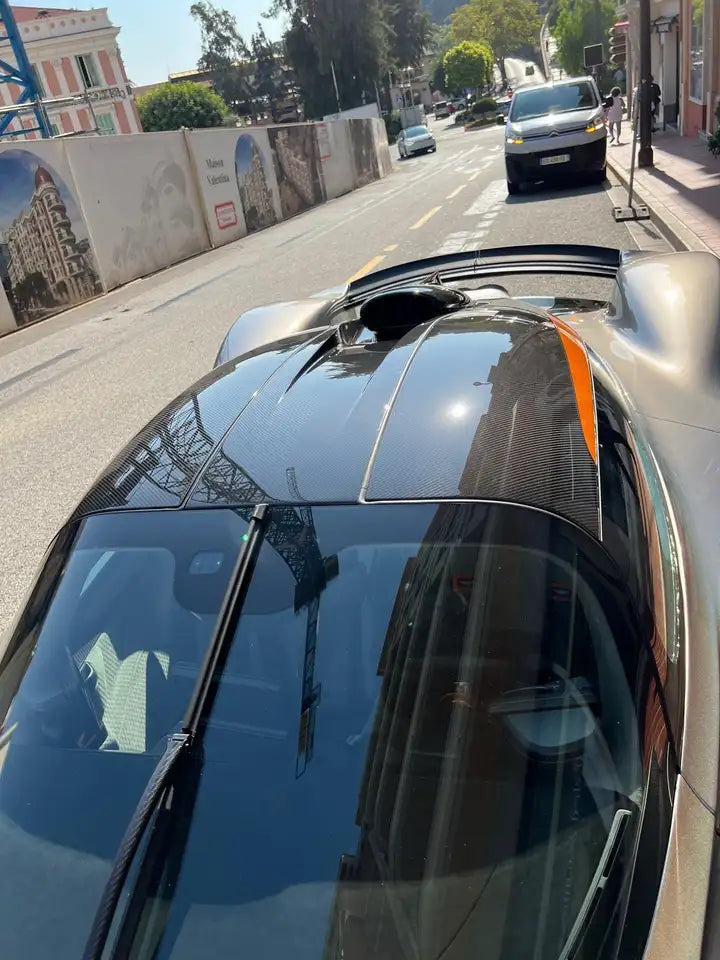 Aston Martin Valkyrie – 2024