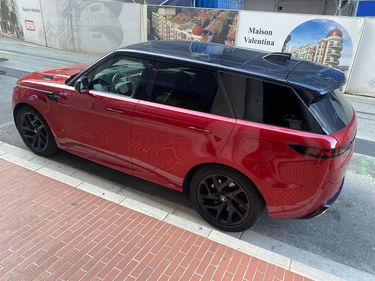 Land Rover Range Rover Sport P550e Autobiography – 2023