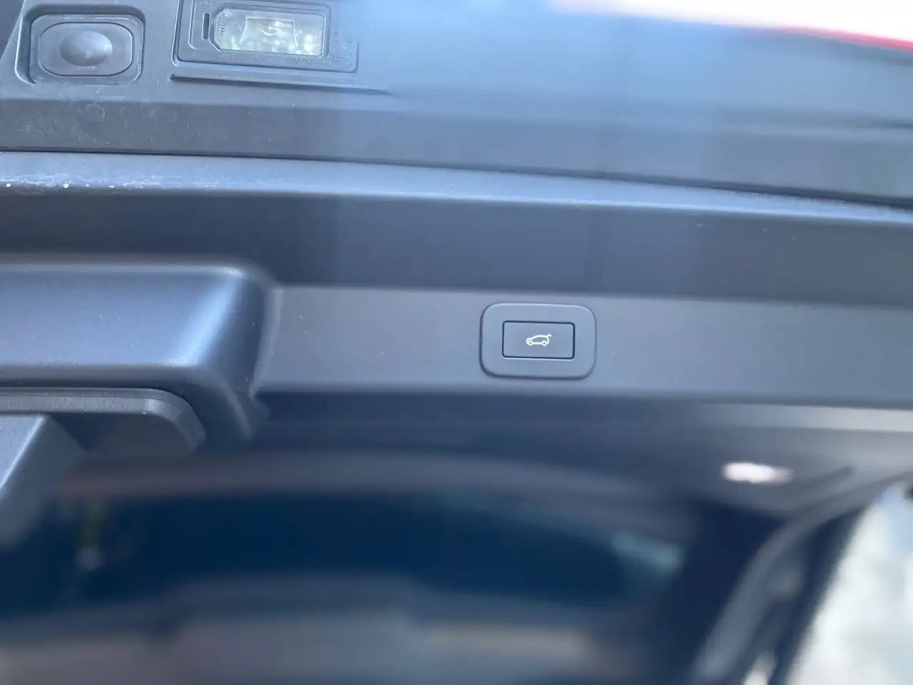 Land Rover Range Rover Sport P550e Autobiography – 2023