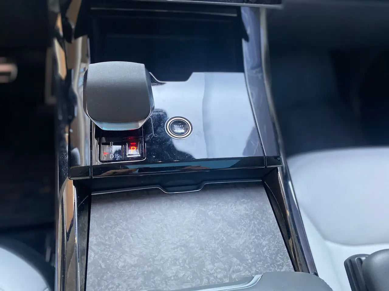 Land Rover Range Rover Sport P550e Autobiography – 2023